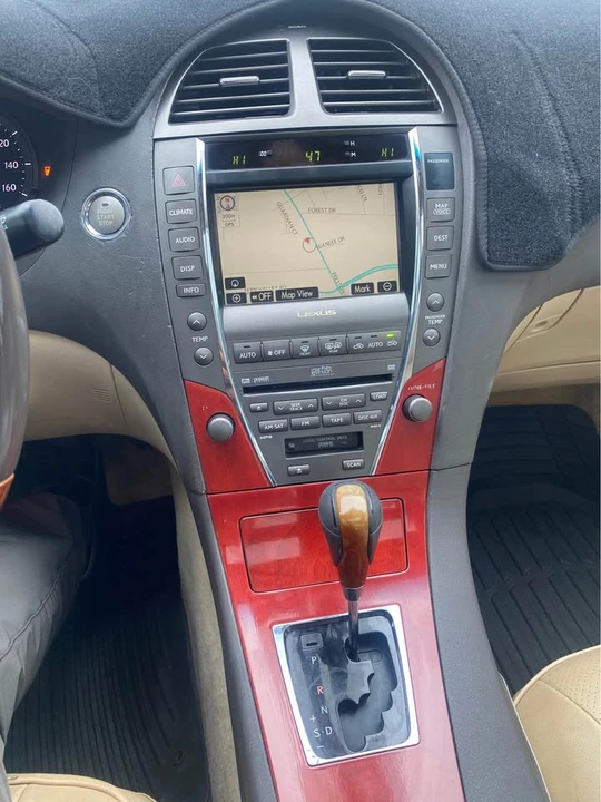 2007 Lexus ES 5th Gen - Image 10 of 17