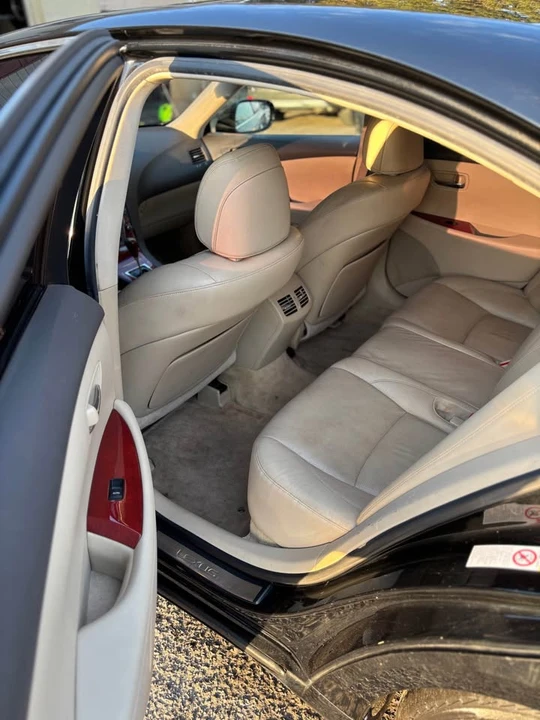 2007 Lexus ES 5th Gen - Image 9 of 10