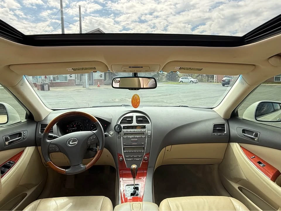 2007 Lexus ES 5th Gen - Image 13 of 18