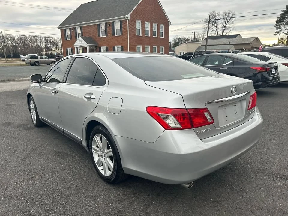 2007 Lexus ES 5th Gen - Image 3 of 16