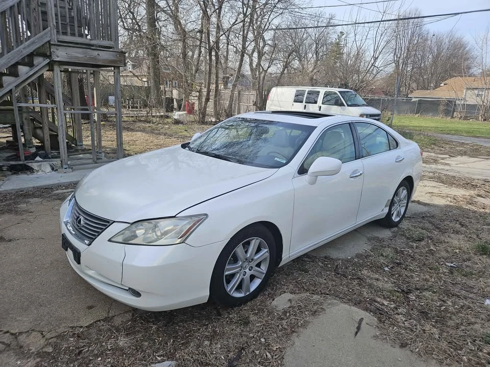 2007 Lexus ES 5th Gen - Image 3 of 8