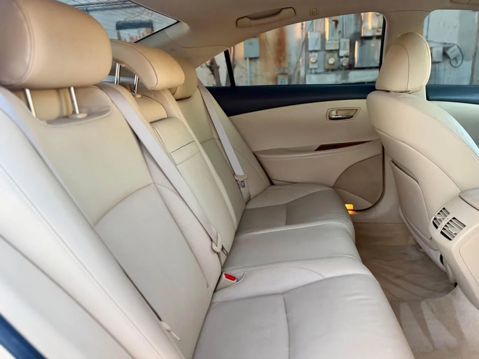 2007 Lexus ES 5th Gen - Image 15 of 19