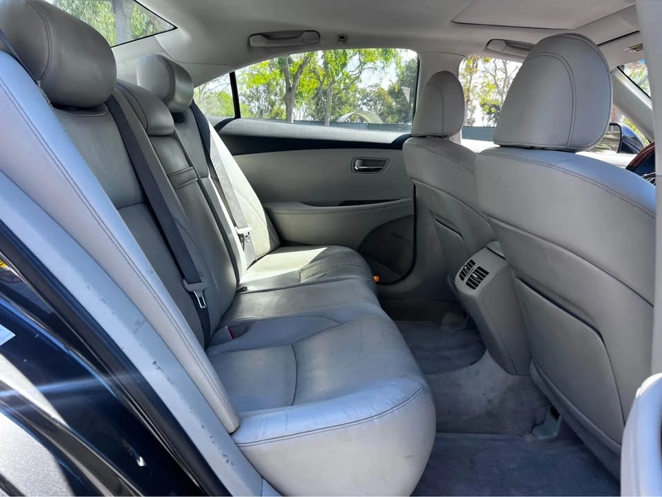 2007 Lexus ES 5th Gen - Image 9 of 13