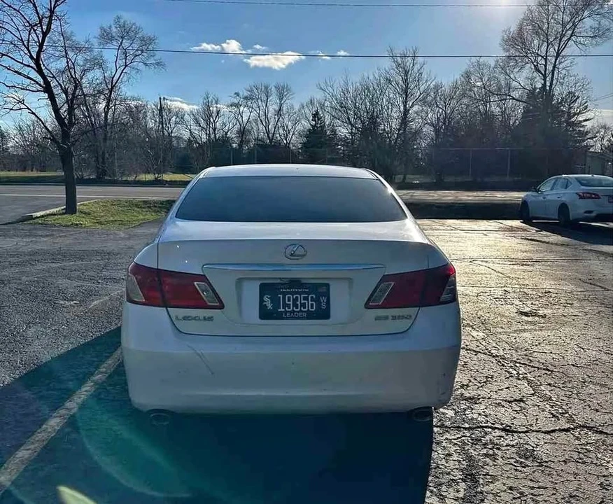 2007 Lexus ES 5th Gen - Image 2 of 5