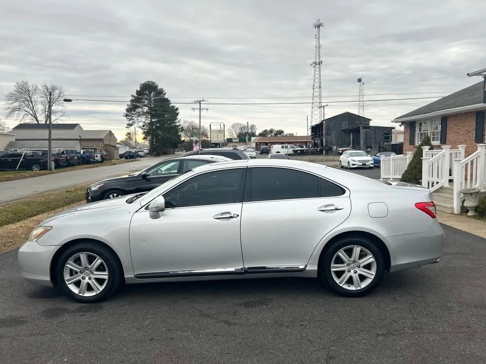 2007 Lexus ES 5th Gen - Image 2 of 16