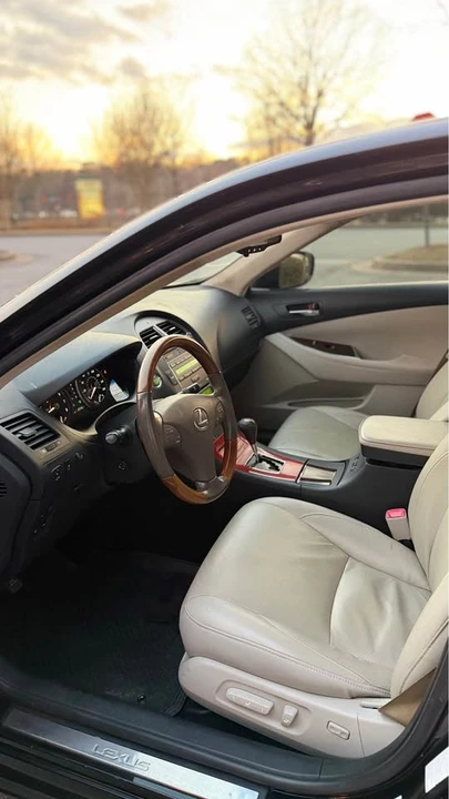 2007 Lexus ES 5th Gen - Image 5 of 13