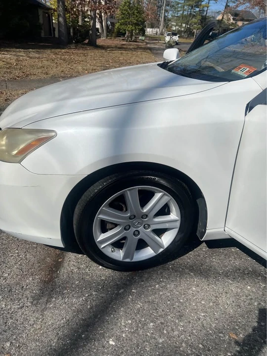 2007 Lexus ES 5th Gen - Image 2 of 10