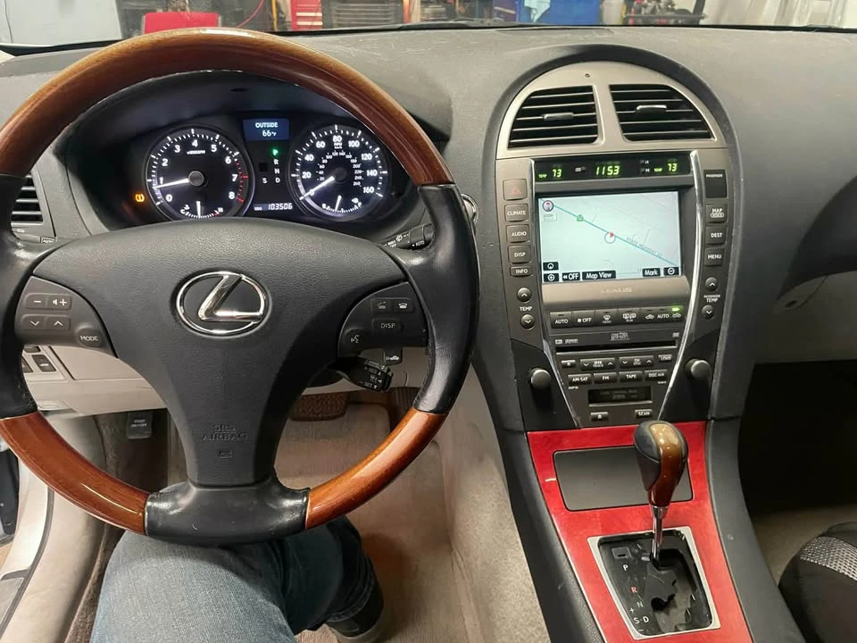 2007 Lexus ES 5th Gen - Image 6 of 8