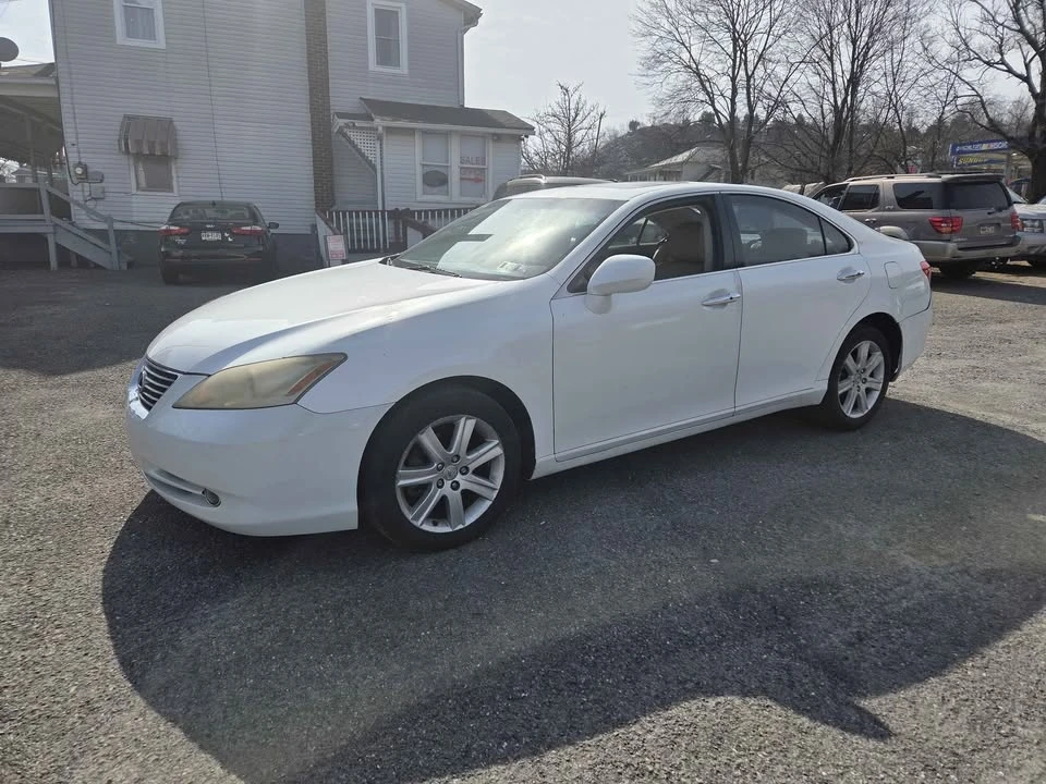 2007 Lexus ES 5th Gen - Image 2 of 10