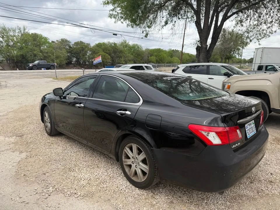 2007 Lexus ES 5th Gen - Image 4 of 12