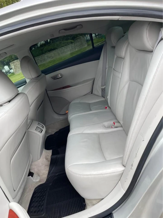 2007 Lexus ES 5th Gen - Image 12 of 13