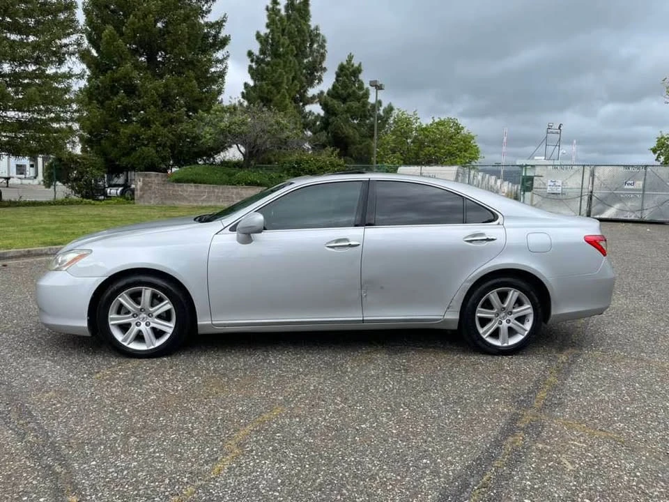 2007 Lexus ES 5th Gen - Image 11 of 17