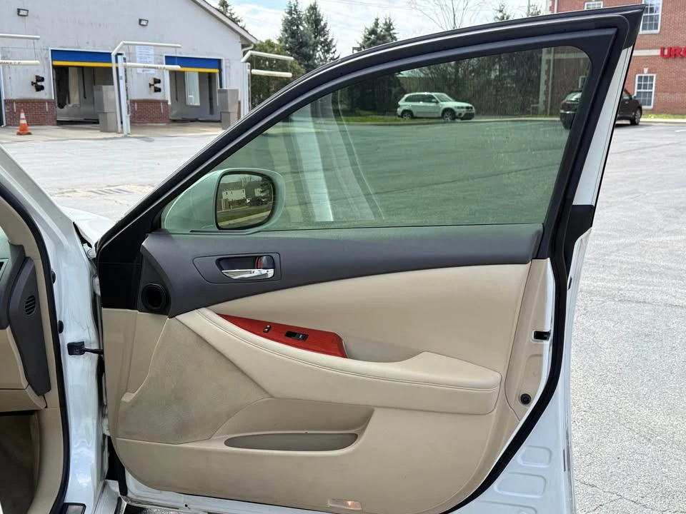 2007 Lexus ES 5th Gen - Image 12 of 18