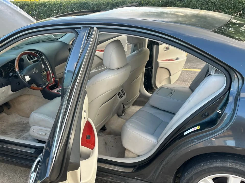 2007 Lexus ES 5th Gen - Image 12 of 20