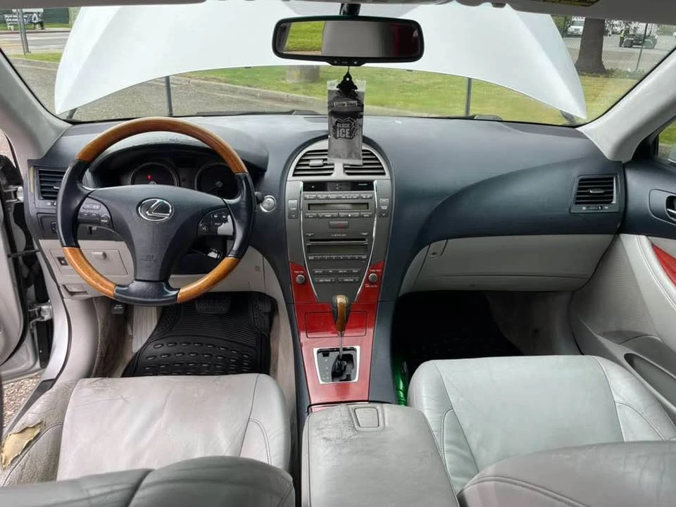 2007 Lexus ES 5th Gen - Image 11 of 14