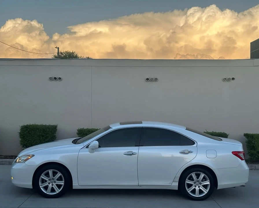 2007 Lexus ES 5th Gen - Image 4 of 17