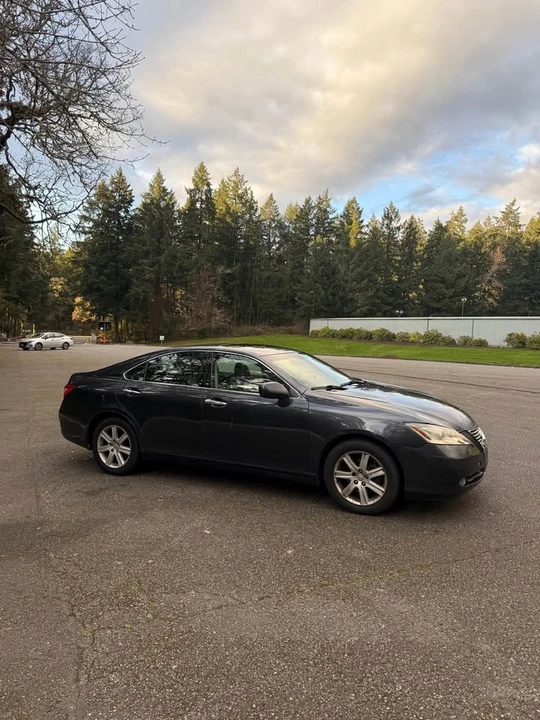 2007 Lexus ES 5th Gen - Image 3 of 8
