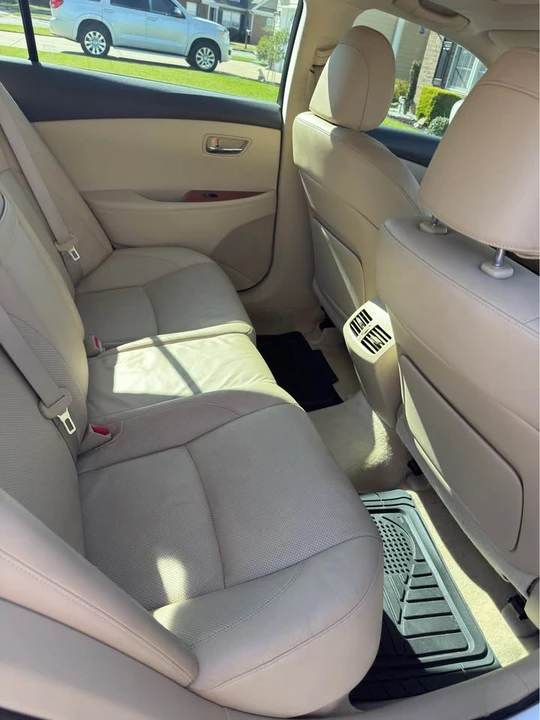 2007 Lexus ES 5th Gen - Image 12 of 17