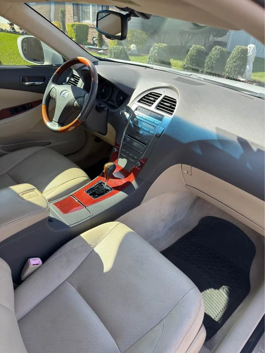 2007 Lexus ES 5th Gen - Image 14 of 17