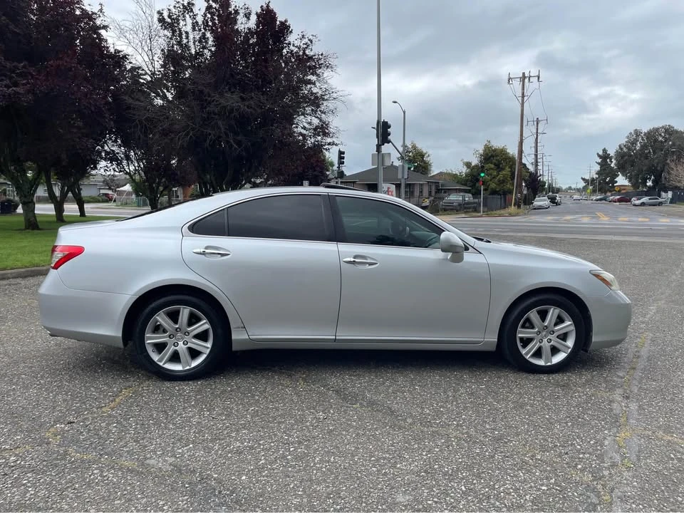 2007 Lexus ES 5th Gen - Image 4 of 14