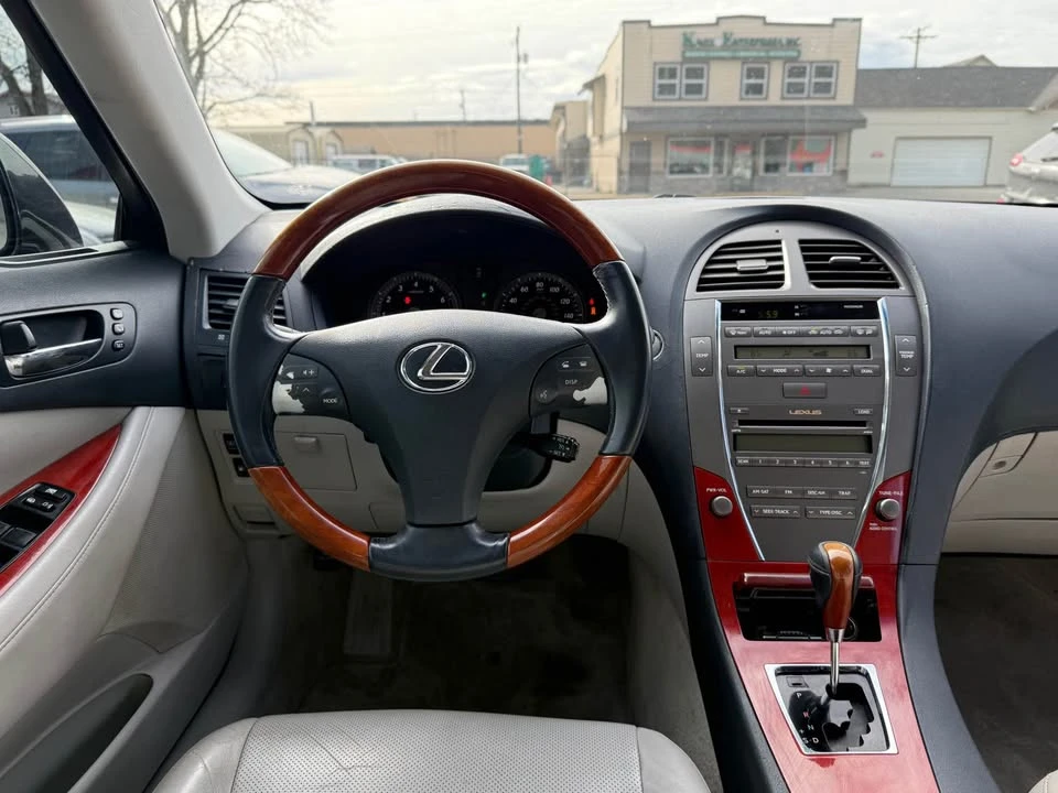 2007 Lexus ES 5th Gen - Image 8 of 19