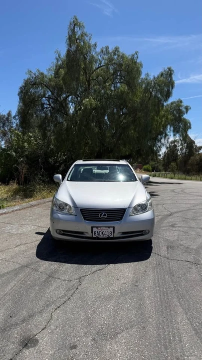 2007 Lexus ES 5th Gen - Image 2 of 13
