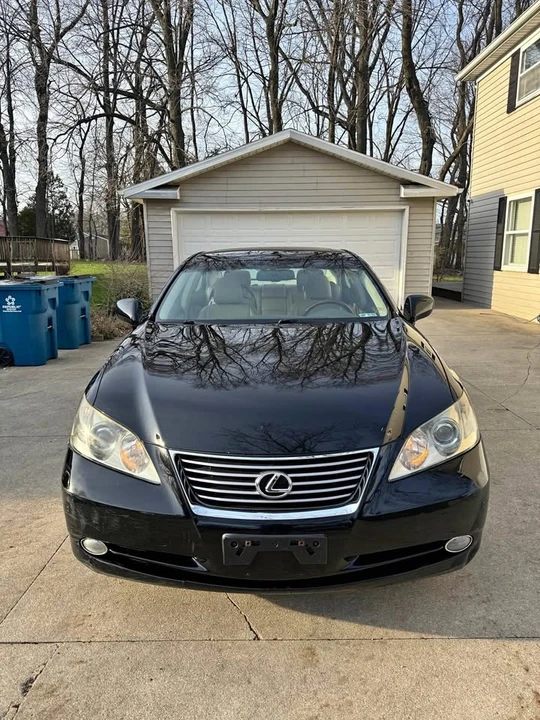 2007 Lexus ES 5th Gen - Image 2 of 16