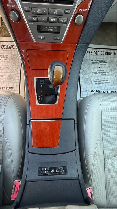 2007 Lexus ES 5th Gen - Image 9 of 13