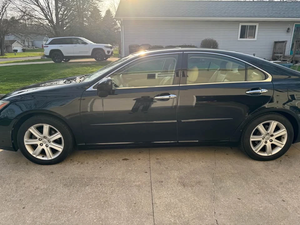 2007 Lexus ES 5th Gen - Image 5 of 16