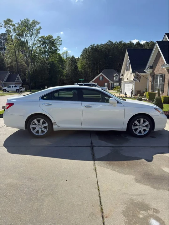 2007 Lexus ES 5th Gen - Image 4 of 17