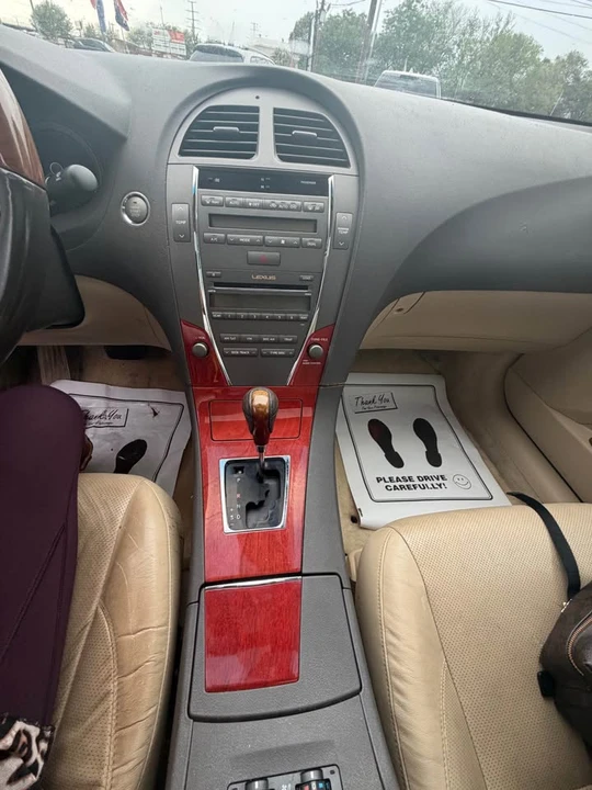 2007 Lexus ES 5th Gen - Image 8 of 12