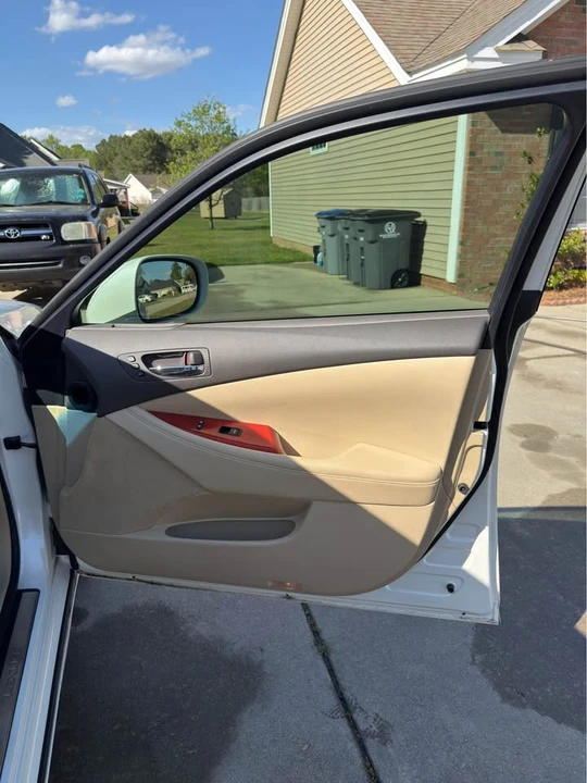 2007 Lexus ES 5th Gen - Image 15 of 17