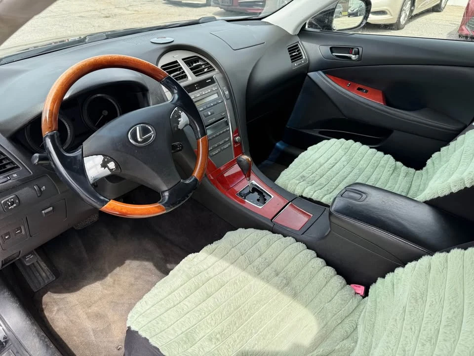 2007 Lexus ES 5th Gen - Image 10 of 16