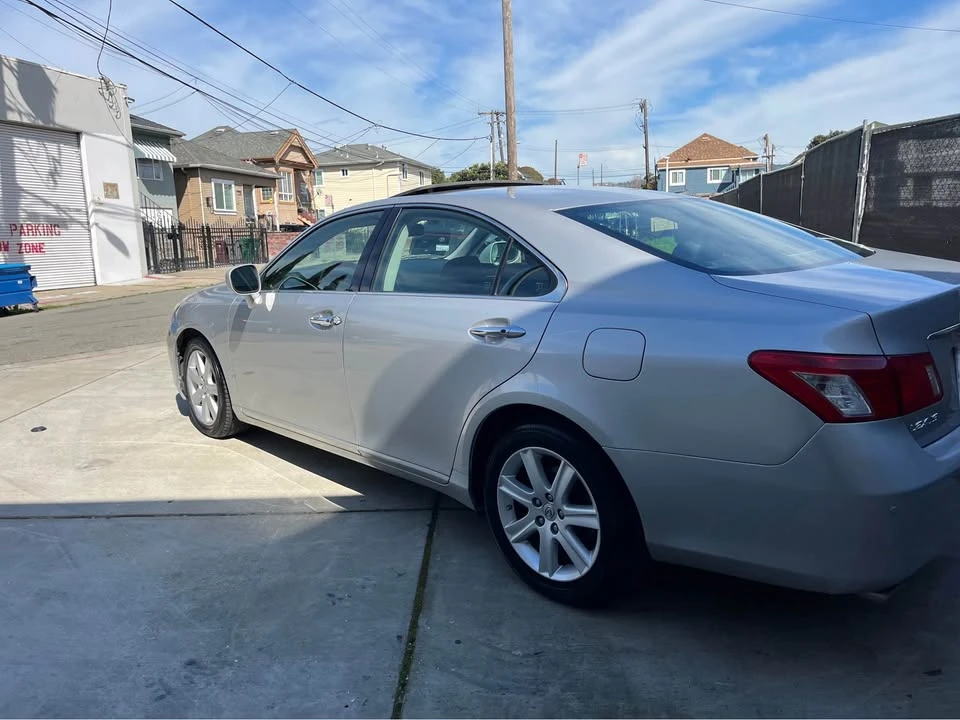 2007 Lexus ES 5th Gen - Image 4 of 14