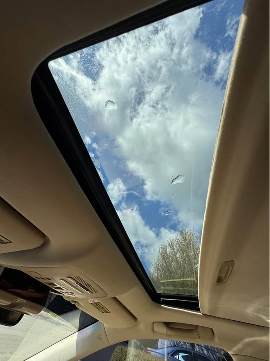 2007 Lexus ES 5th Gen - Image 16 of 19