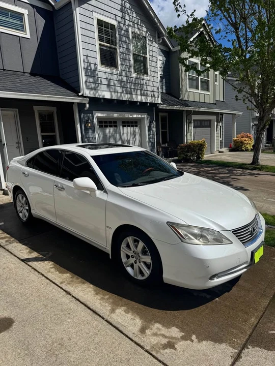 2007 Lexus ES 5th Gen - Image 2 of 19