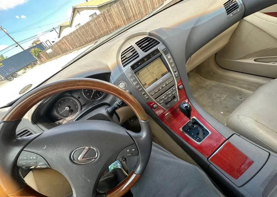 2007 Lexus ES 5th Gen - Image 5 of 6