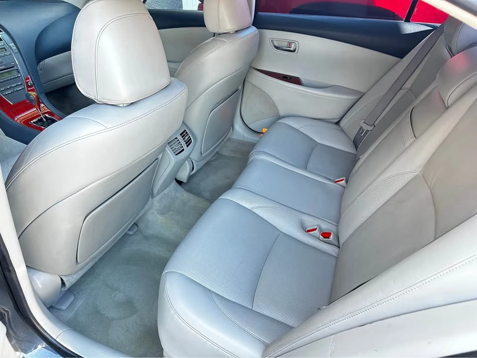 2007 Lexus ES 5th Gen - Image 9 of 10