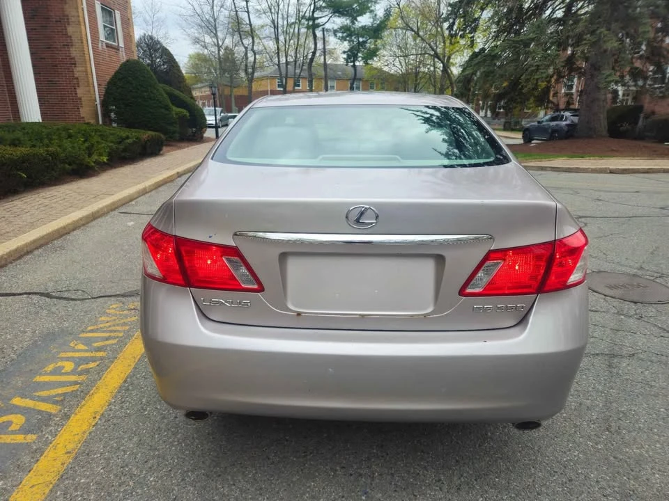 2007 Lexus ES 5th Gen - Image 4 of 19