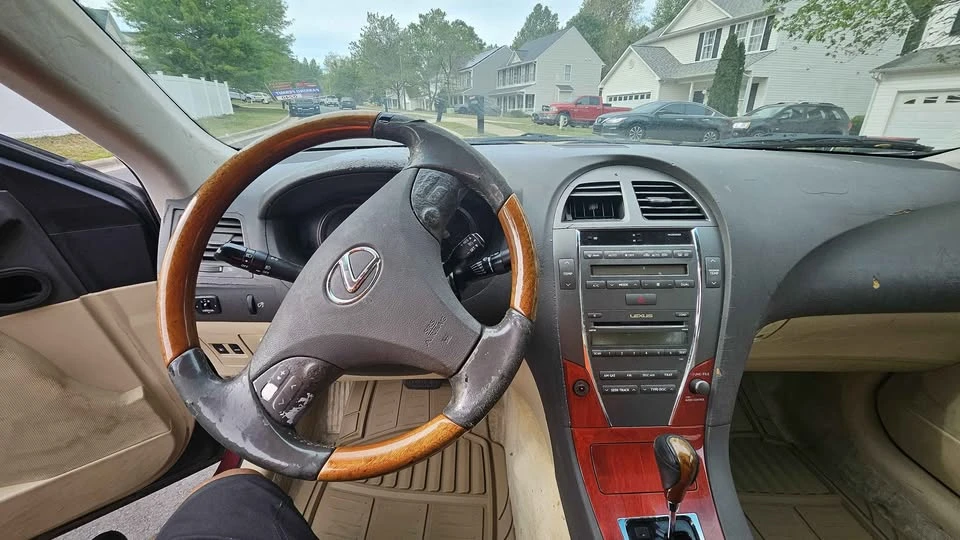 2007 Lexus ES 5th Gen - Image 4 of 6