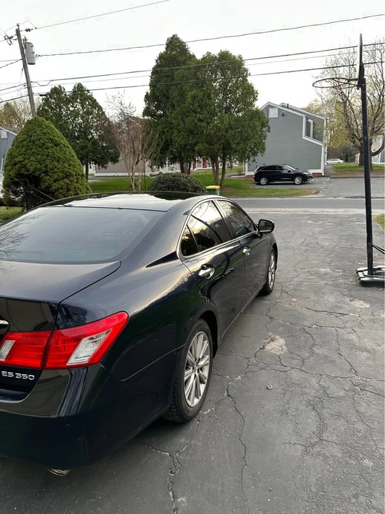 2007 Lexus ES 5th Gen - Image 4 of 14