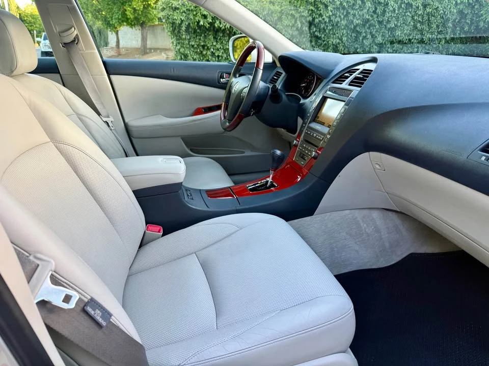 2007 Lexus ES 5th Gen - Image 6 of 8