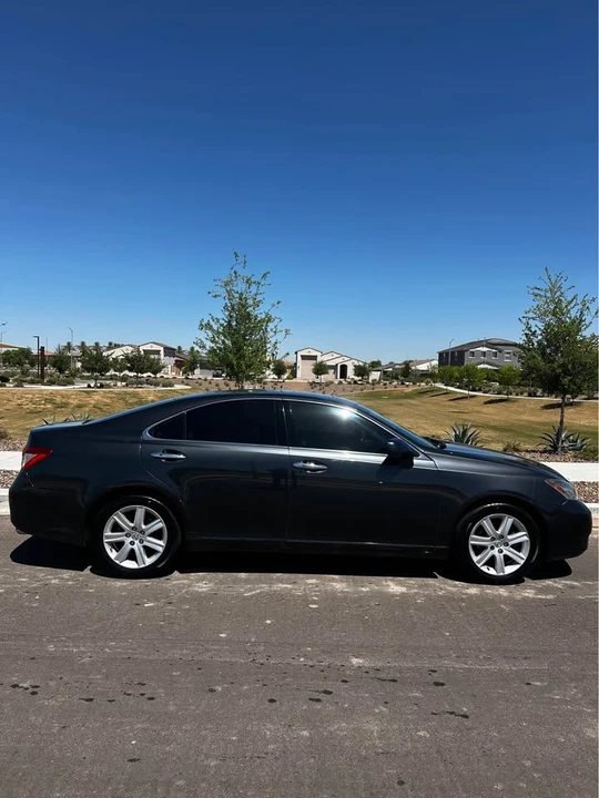 2007 Lexus ES 5th Gen - Image 3 of 10
