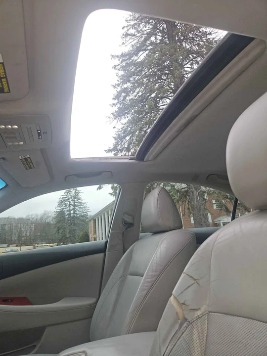 2007 Lexus ES 5th Gen - Image 13 of 19