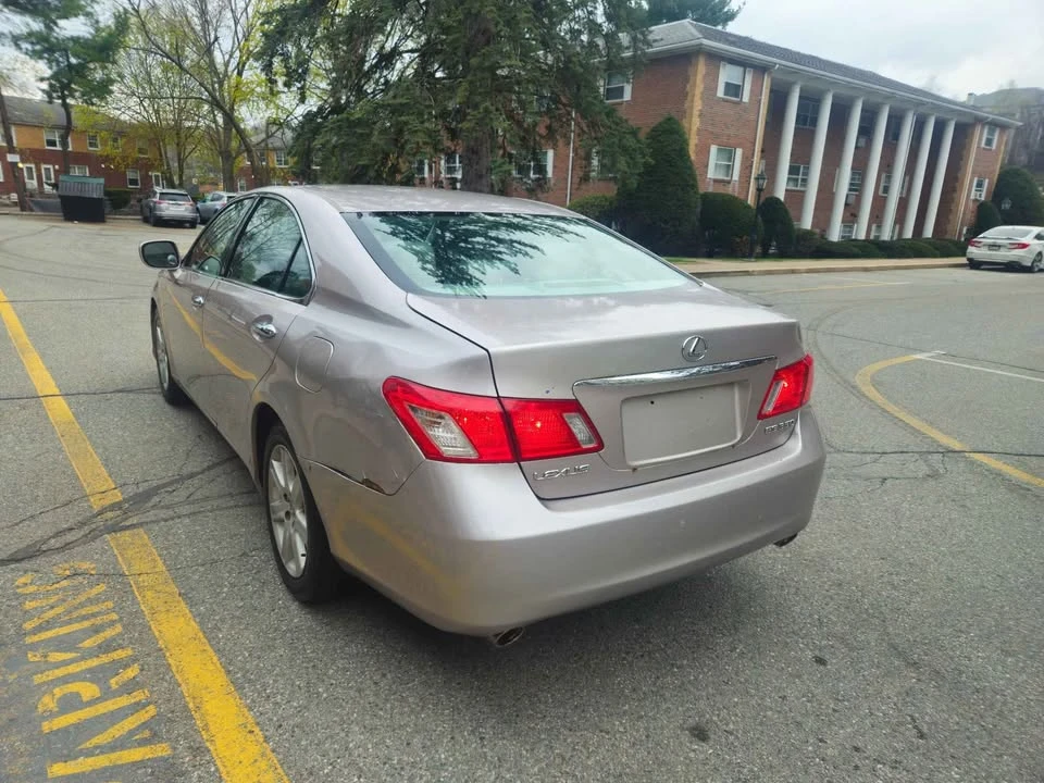 2007 Lexus ES 5th Gen - Image 3 of 19