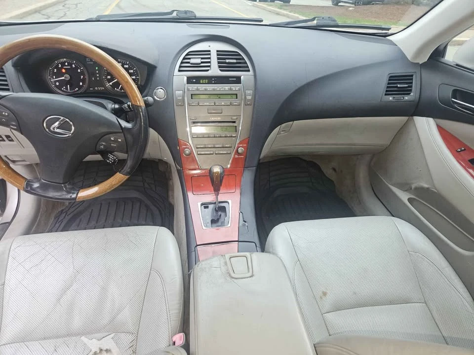 2007 Lexus ES 5th Gen - Image 14 of 19