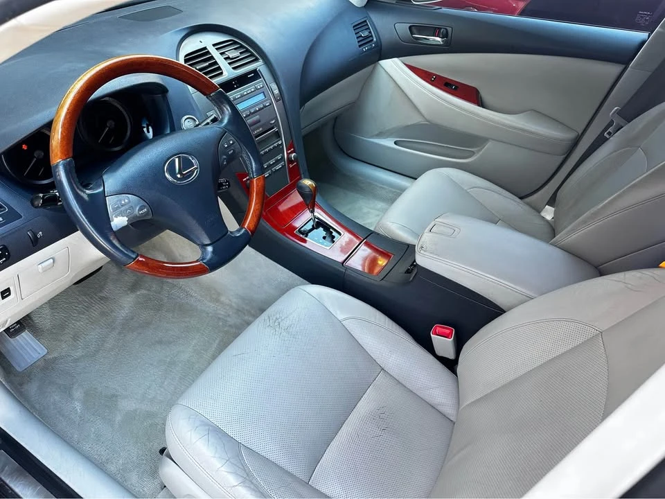 2007 Lexus ES 5th Gen - Image 7 of 10