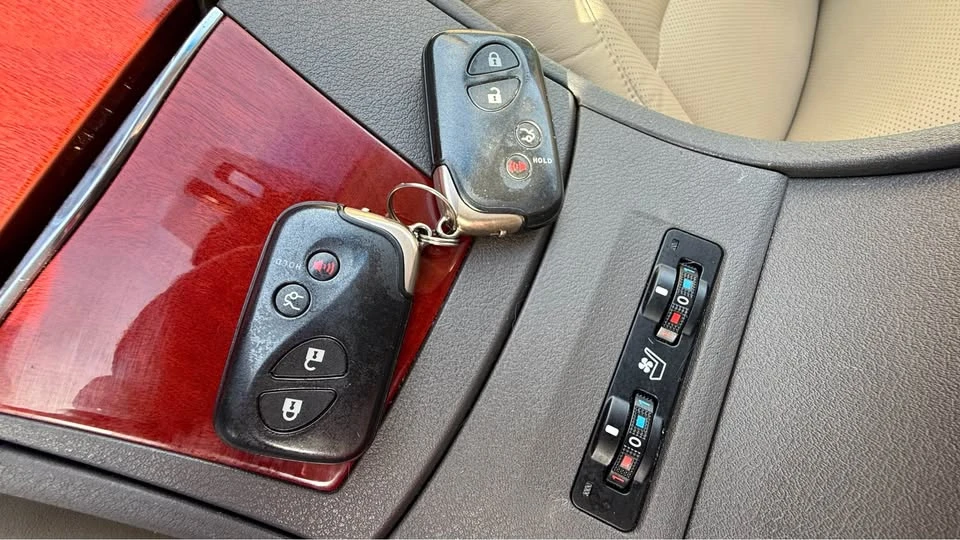 2007 Lexus ES 5th Gen - Image 18 of 19