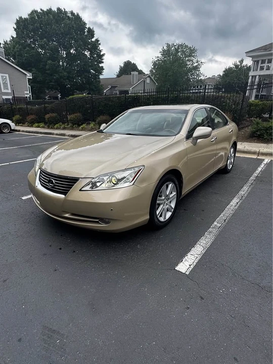 2007 Lexus ES 5th Gen - Image 2 of 13