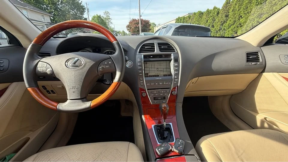 2007 Lexus ES 5th Gen - Image 12 of 19